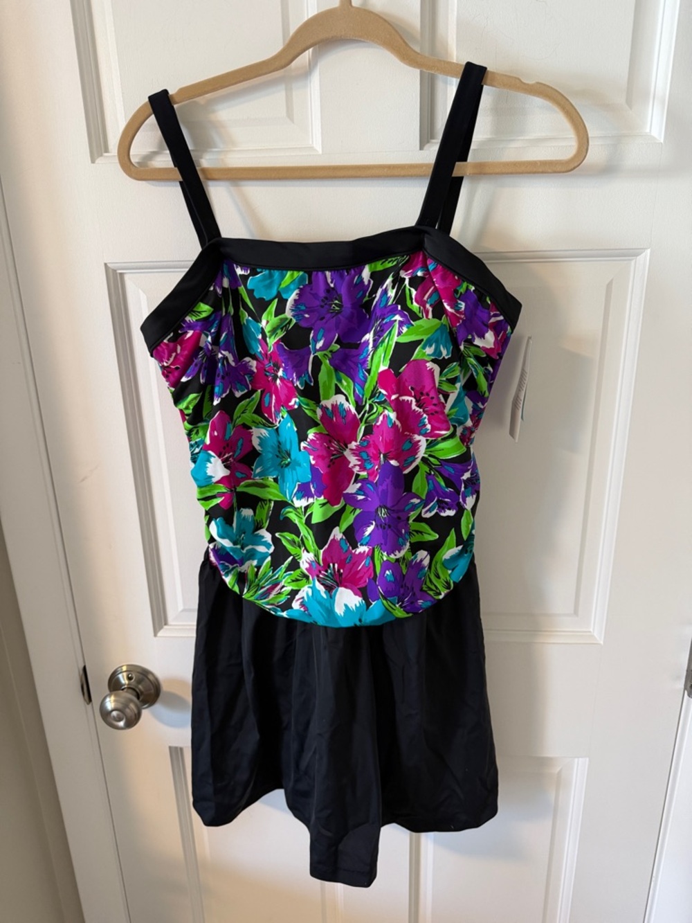 NWT Azul by Maxine of Hollywood Skirted Swimsuit Swimdress Removable straps 20W